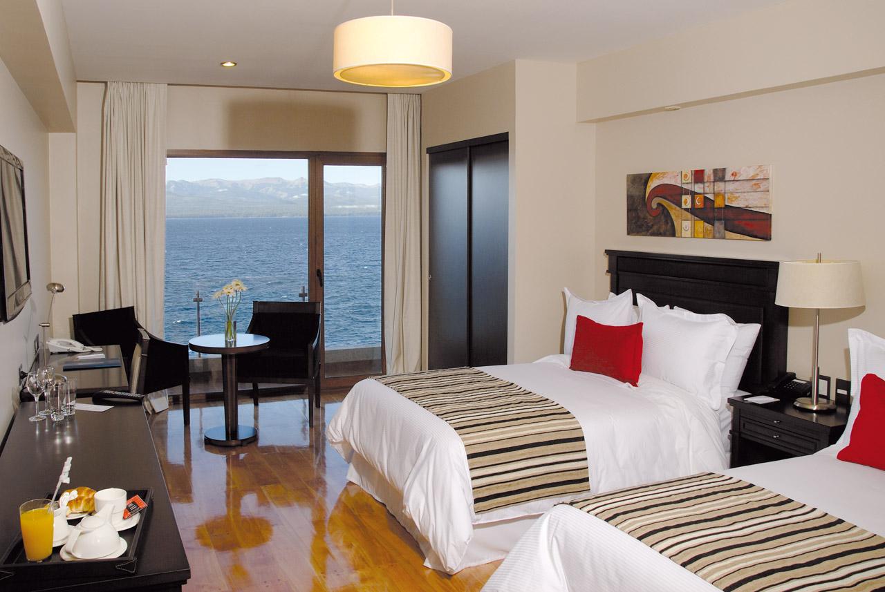 Alma Del Lago Suites & Spa San Carlos de Bariloche Eksteriør bilde A room at the hotel