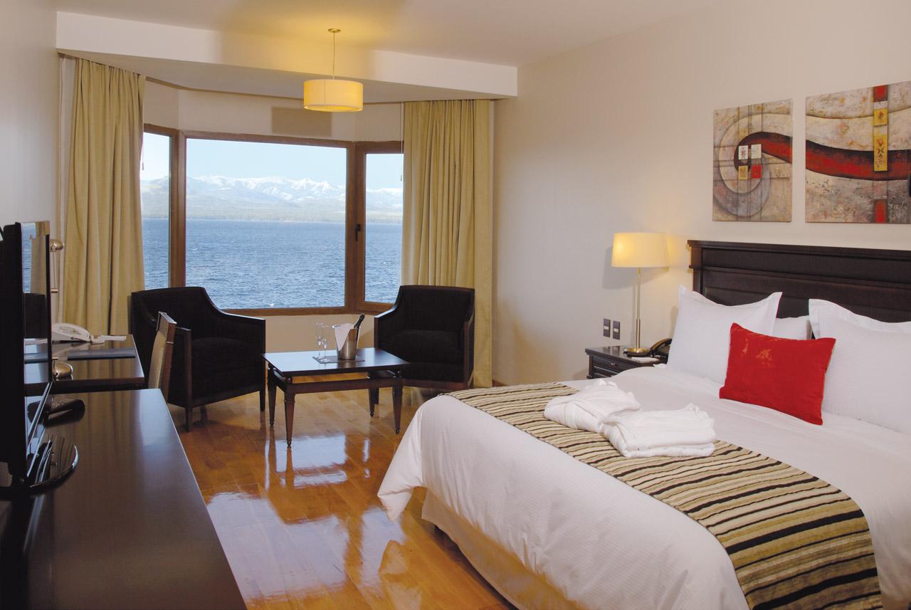 Alma Del Lago Suites & Spa San Carlos de Bariloche Eksteriør bilde A room at the hotel