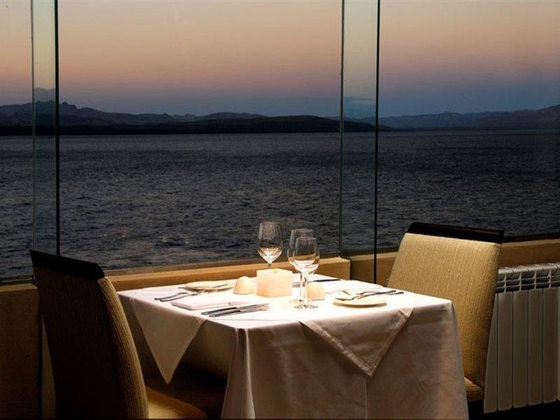 Alma Del Lago Suites & Spa San Carlos de Bariloche Eksteriør bilde Restaurant