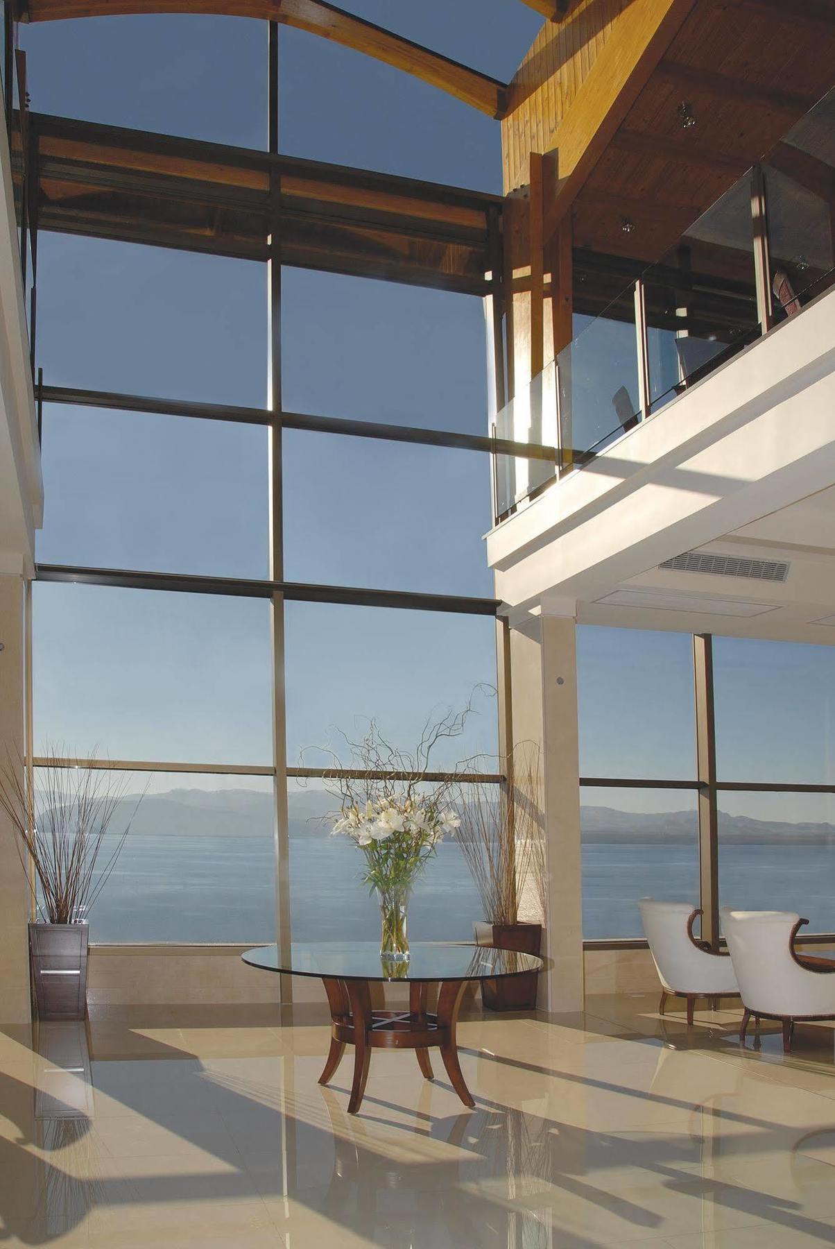 Alma Del Lago Suites & Spa San Carlos de Bariloche Eksteriør bilde Interior of the house