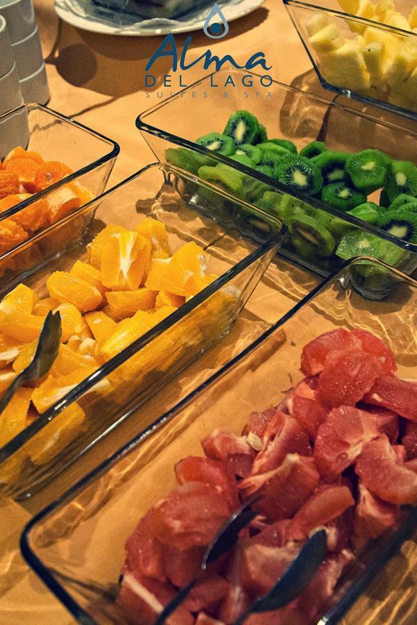 Alma Del Lago Suites & Spa San Carlos de Bariloche Eksteriør bilde Fruit salad